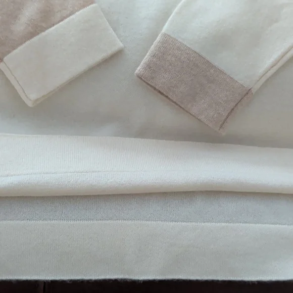 Gobi 100% Mongolian Cashmere Cream and White Colourblock Turtleneck Sweater - Picture 10 of 15
